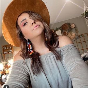 Meet your Posher, Karla